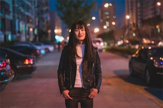 “当代女王为何在‘控制’与‘释放’中找到满足感？ 一